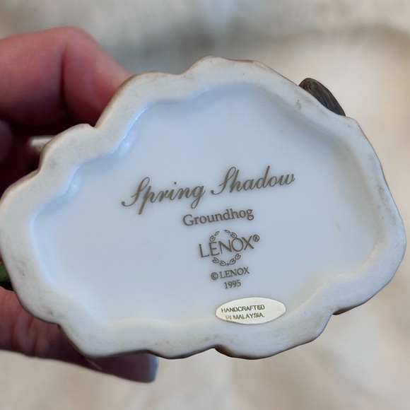 Lennox Spring shadow groundhog figurine - Picture 5 of 5